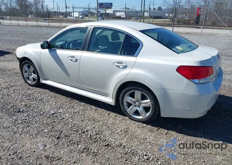2012 Subaru Legacy 2.5I z USA, uszkodzony, nr VIN 4S3BMAA66C1020421